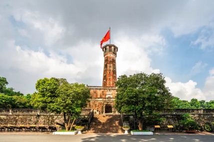 Flag-tower-Hanoi-Vietnam-2